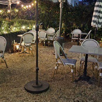 The Chloe - Courtyard in front - Cocktail Bars Near Me - New Orleans, Louisiana The Chloe - Courtyard in front - Cocktail Bars Near Me - New Orleans, Louisiana