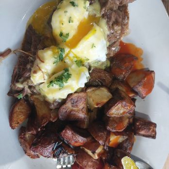 Green Eggs Café - Braised short rib eggs benedict - Breakfast & Brunch Near Me - Philadelphia, Pennsylvania Green Eggs Café - Braised short rib eggs benedict - Breakfast & Brunch Near Me - Philadelphia, Pennsylvania