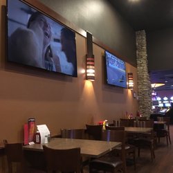Mesquite Grill - 10 large flat screens and a projector!