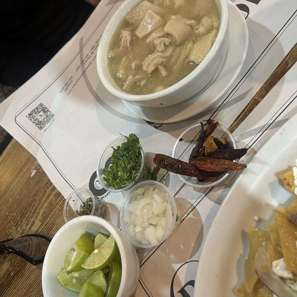 Ricardo's Gabilondo - Menudo blanco - Mexican Near Me - Tijuana, BCN Ricardo's Gabilondo - Menudo blanco - Mexican Near Me - Tijuana, BCN