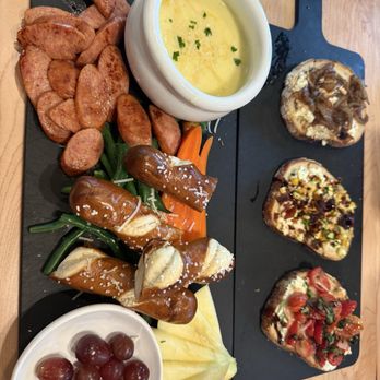 Lakeview Taphouse - Fondue - Salad Near Me - Lake Oswego, Oregon Lakeview Taphouse - Fondue - Salad Near Me - Lake Oswego, Oregon