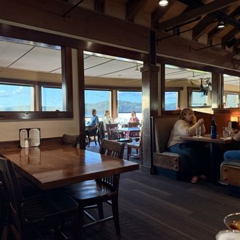 Salt Creek Grille - New American Near Me - Rumson, New Jersey