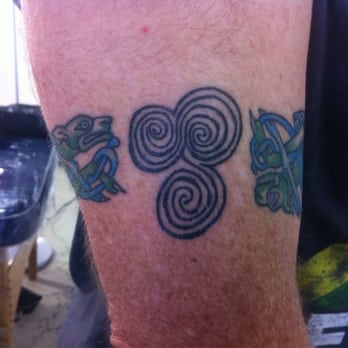 Berkeley Tattoo Parlour - This is the triple spiral from the entrance of New Grange. - Tattoo Near Me - Berkeley, California Berkeley Tattoo Parlour - This is the triple spiral from the entrance of New Grange. - Tattoo Near Me - Berkeley, California