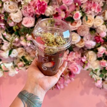 TOMO Tea House - Dubai Chocolate Strawberries - Coffee & Tea Near Me - Sacramento, California TOMO Tea House - Dubai Chocolate Strawberries - Coffee & Tea Near Me - Sacramento, California