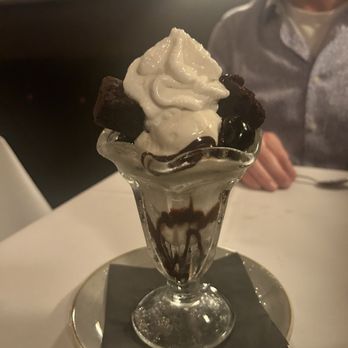 Crossroads Kitchen - Sundae - Vegan Near Me - Los Angeles, California Crossroads Kitchen - Sundae - Vegan Near Me - Los Angeles, California