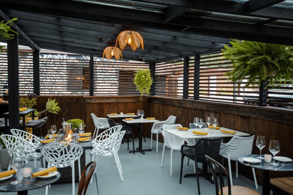 Zest Wine Bistro by null