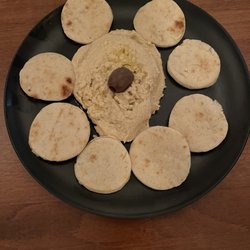 Broad & Vine - Hummus!!!!!