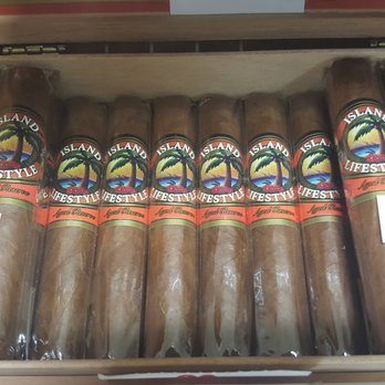 BURLESON DISCOUNT TOBACCO - Updated June 2026 - 15 Photos - 201 N Burleson  Blvd, Burleson, Texas - Tobacco Shops - Phone Number