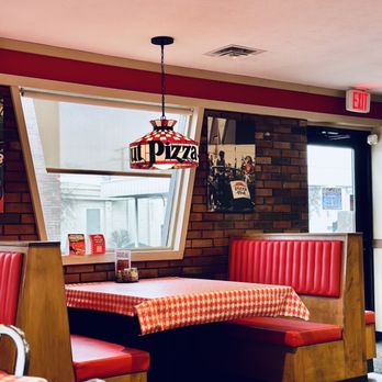 Pizza Hut - Dining room - Pizza Near Me - Demotte, Indiana Pizza Hut - Dining room - Pizza Near Me - Demotte, Indiana