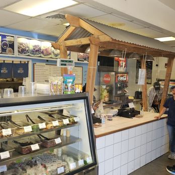 Yama's Fish Market - 11-3-24. Interior - Seafood Markets Near Me - Honolulu, Hawaii Yama's Fish Market - 11-3-24. Interior - Seafood Markets Near Me - Honolulu, Hawaii