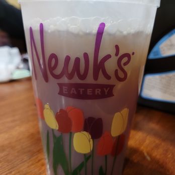 Newk's Eatery - Drinks are HUGE! - Pizza Near Me - Gulfport, Mississippi
