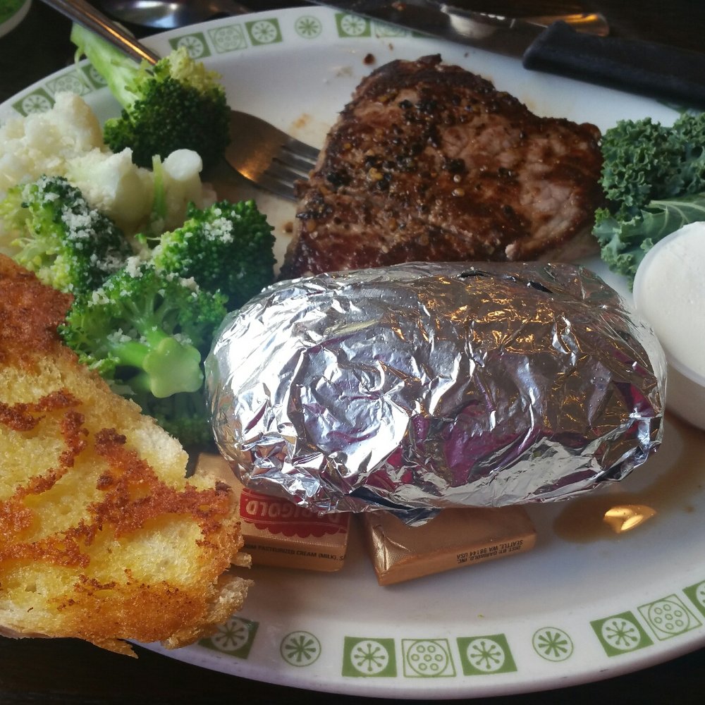 M & M Restaurant & Lounge - Very yummy steak! - American Near Me - Gresham, Oregon M & M Restaurant & Lounge - Very yummy steak! - American Near Me - Gresham, Oregon