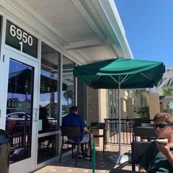 Starbucks - outside-sun and shade - Coffee & Tea Near Me - Boca Raton, Florida