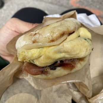 Analog Coffee - Breakfast sandwich - Cafes Near Me - Seattle, Washington