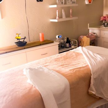 Peonies Beauté - Skin Care Near Me - San Jose , California Peonies Beauté - Skin Care Near Me - San Jose , California