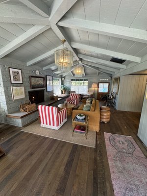 Le Petit Pali at Ocean Ave by null