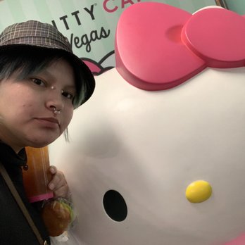 Hello Kitty Cafe - Themed Cafes Near Me - Las Vegas, Nevada