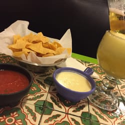 Los Bravos Mexican Restaurant - The best cheese dip in the country