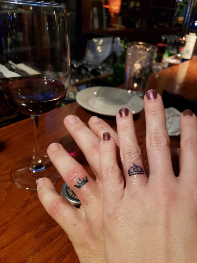 TATTOO REVIVAL - 124 Photos & 14 Reviews - Piercing - 615 N Liberty st ...