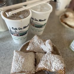 Cafe Du Monde - Iced cafe au lait with beignets