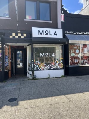 Mola by null