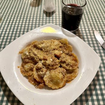 Sabrosa Italia - Meat sauce with homemade spinach ravioli - Italian Near Me - Nuevo Vallarta, NAY Sabrosa Italia - Meat sauce with homemade spinach ravioli - Italian Near Me - Nuevo Vallarta, NAY