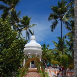 Thin Blue Line Travel - Perfect Beach Weddings!