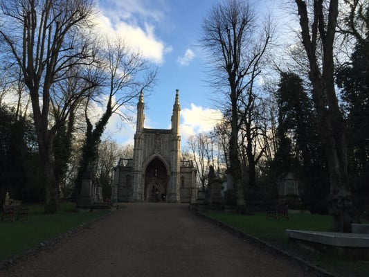 Nunhead Cemetery by null