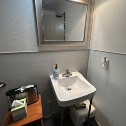 Valley Chiropractic Center Dr. Anthony Chu - Restroom