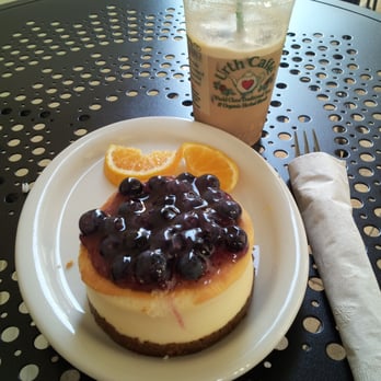 Urth Caffé-Pasadena - Blueberry cheesecake & iced Spanish latté for lunch! - Cafes Near Me - Pasadena, California