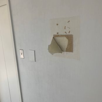 Flamingo Las Vegas - Torn wall paper and signage missing in elevator area - Hotels Near Me - Las Vegas, Nevada Flamingo Las Vegas - Torn wall paper and signage missing in elevator area - Hotels Near Me - Las Vegas, Nevada