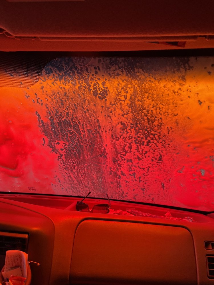 MISTER CAR WASH Updated October 2024 31 Photos & 44 Reviews 4002