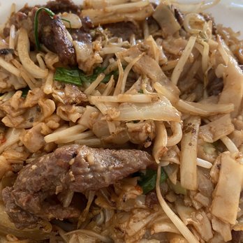 Sunrise Kitchen - Beef Chow Fun - Chinese Near Me - Fresno, California