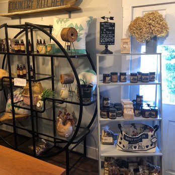 Beeyond 1817 - Accessories Near Me - Berlin, Ohio