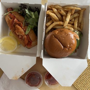 Lobster-Guys - Lobster roll (l) soft shell crab sandwich (r) - Seafood Near Me - Pasadena, California