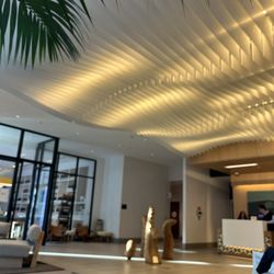 SpringHill Suites by Marriott Oceanside Beach - Lobby