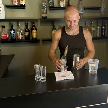Fred4 Bartending service - Learning to layer - Bartending Schools Near Me - Buffalo Grove, Illinois Fred4 Bartending service - Learning to layer - Bartending Schools Near Me - Buffalo Grove, Illinois