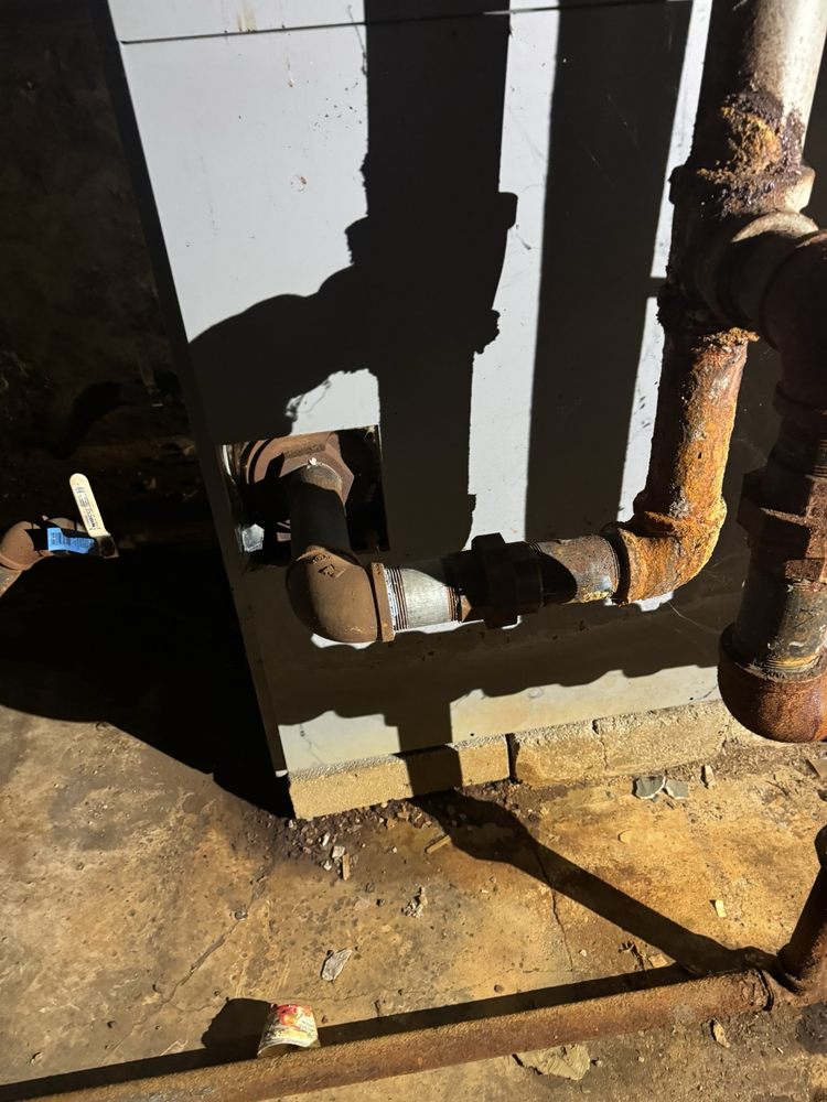 Slide of Manny's Building Maintenance And HVAC