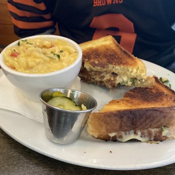 Twenty Tap - Pimento Mac & Cheese - Bars Near Me - Indianapolis, Indiana Twenty Tap - Pimento Mac & Cheese - Bars Near Me - Indianapolis, Indiana