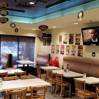 Marathon Cafe - Restaurant seating - Bakeries Near Me - Richmond Hill, Ontario