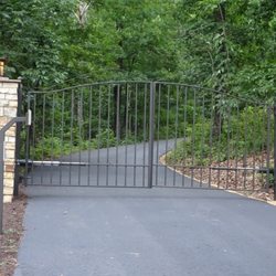 Amazing Gates Of America - Amazing Gates look great but are not reliable.