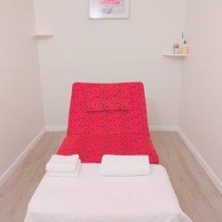 Mila Massage & Spa - Foot Massage in private room.