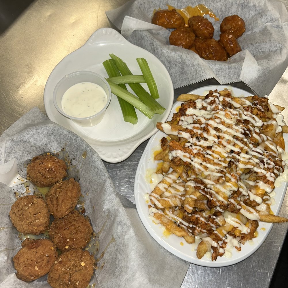 Food from Spectators Bar & Grille