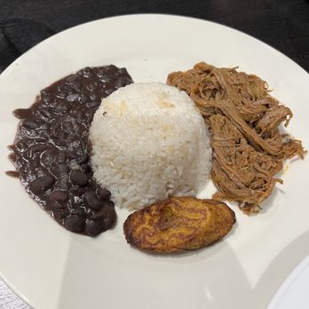 Fogonero Restaurant - Cedar Park - Kids Mini Pabellon - Venezuelan Near Me - Cedar Park, Texas Fogonero Restaurant - Cedar Park - Kids Mini Pabellon - Venezuelan Near Me - Cedar Park, Texas