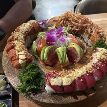 Heemo Sushi - Eating in restaurant. - Sushi Bars Near Me - Duarte, California Heemo Sushi - Eating in restaurant. - Sushi Bars Near Me - Duarte, California