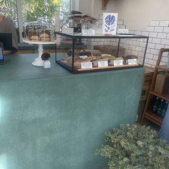 Navi Coffee & Flowers - Coffee & Tea Near Me - Miami, Florida