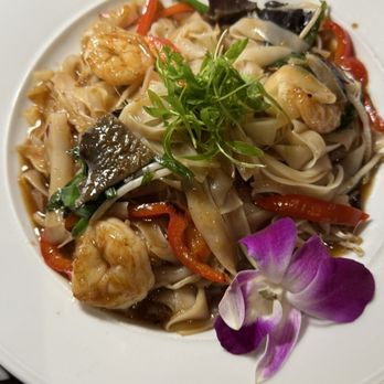 AKA - Pad Thai - Asian Fusion Near Me - San Diego, California