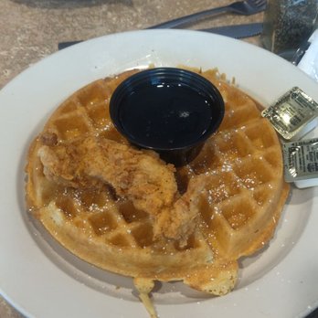 Chubby's Restaurant - Belgian waffle and chicken - Breakfast & Brunch Near Me - Dallas, Texas