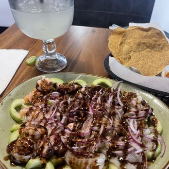 Mariscos Choix - Botana 4 Poderes - Seafood Near Me - Pico Rivera, California
