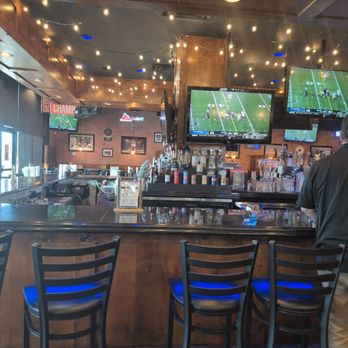 Alpha Charlie's Tap & Tavern - Sports Bars Near Me - Centennial, Colorado